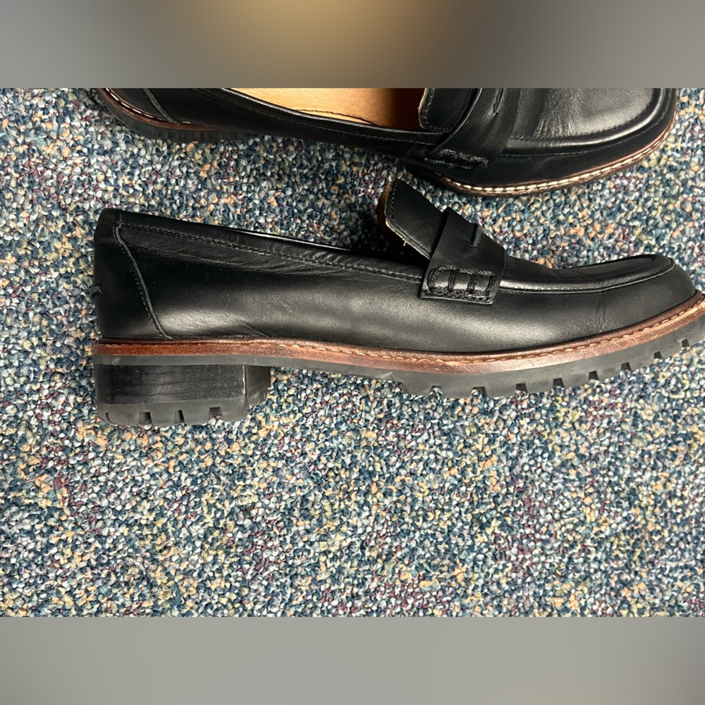 Madewell Black Leather Loafers with Brown Sole size 7 in EUC - Picture 11 of 13